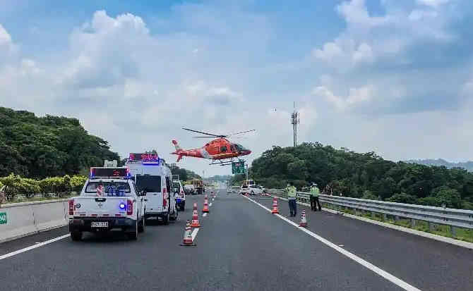绥阳高速公路汽车救援案例